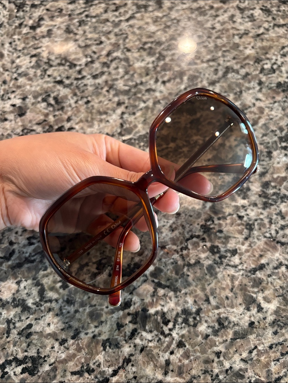 Chloe Women's Tortoiseshell Oversized Sunglasses - Brown